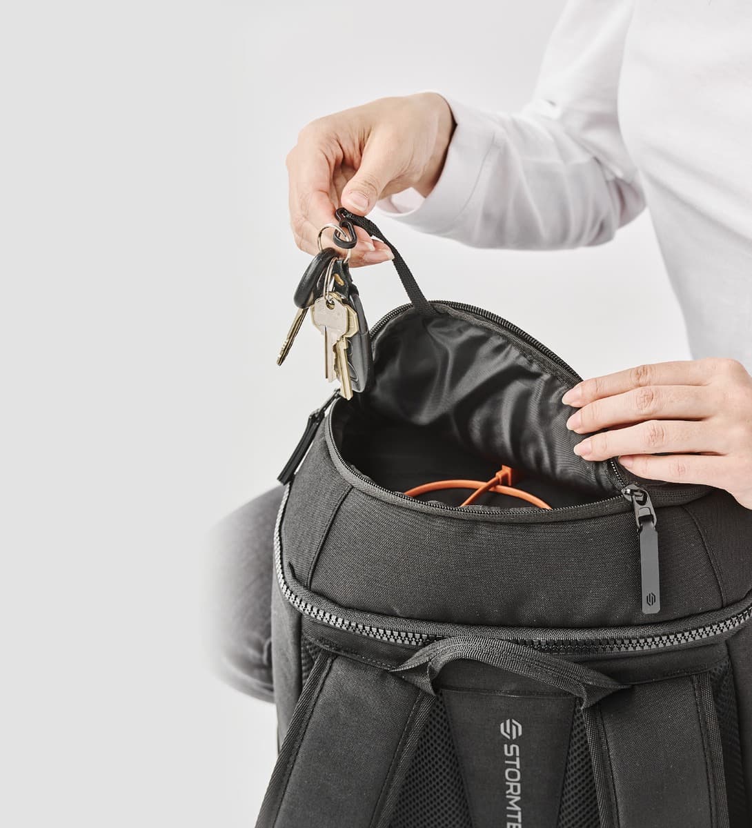 AQUARIUS BACKPACK