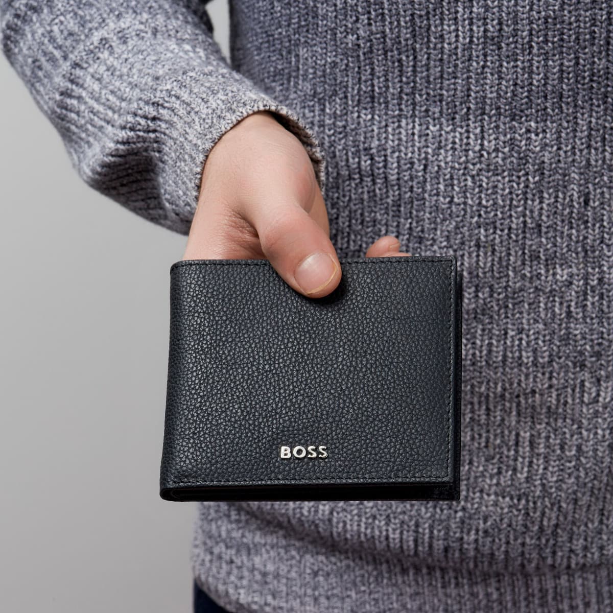 HUGO BOSS CLASSIC GRAINED WALLET